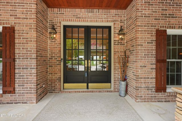 16 Milnor Circle, Crossville, TN 38558