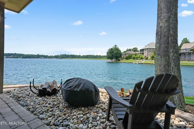 16 Milnor Circle, Crossville, TN 38558