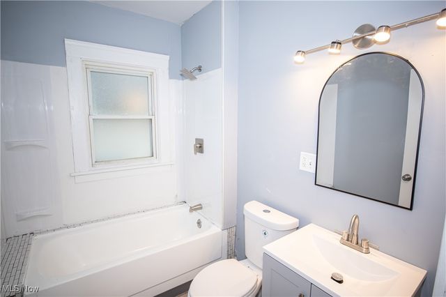 891 E 130th Street, Cleveland, OH 44108