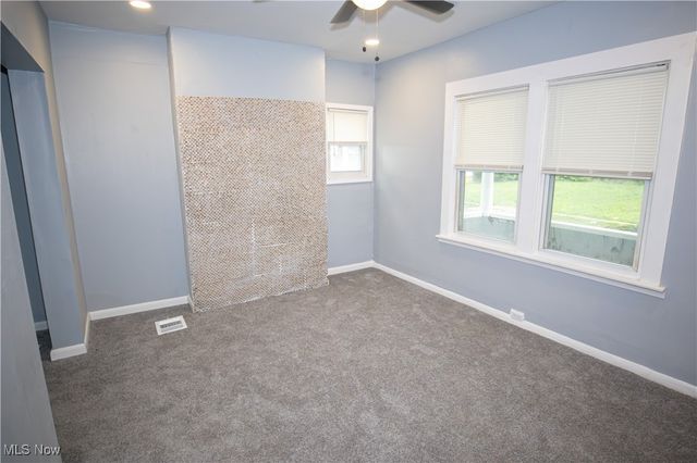 891 E 130th Street, Cleveland, OH 44108