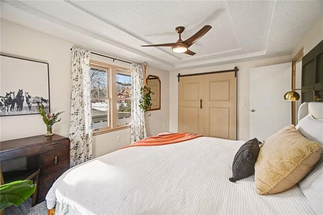 404 N GLADSTONE Boulevard, Kansas City, MO 64123