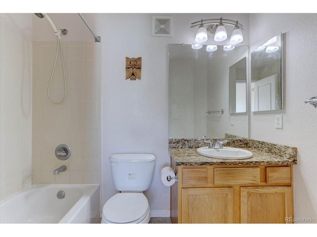 17052 E Warren Pl A, Aurora, CO 80013