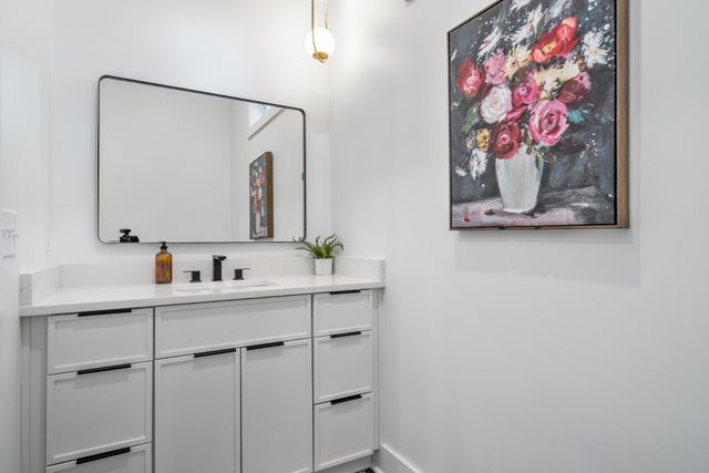 202 Orlando Ave, Nashville, TN 37209