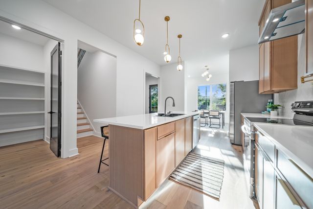 202 Orlando Ave, Nashville, TN 37209