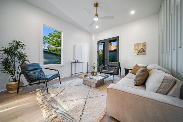 202 Orlando Ave, Nashville, TN 37209