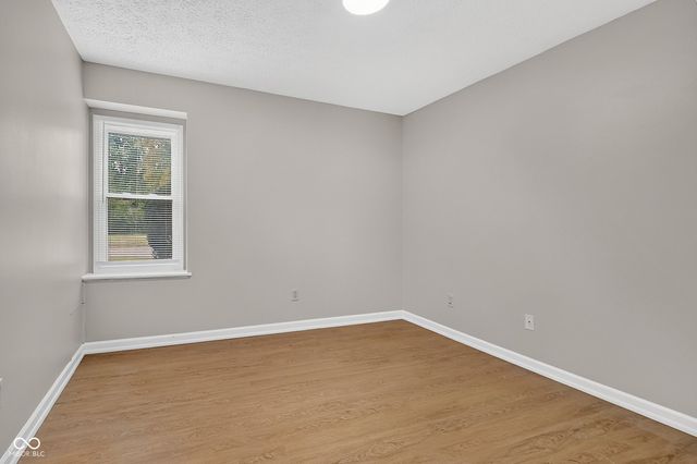 1627 Countryside Lane, Indianapolis, IN 46231