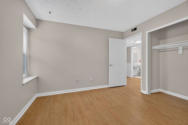 1627 Countryside Lane, Indianapolis, IN 46231