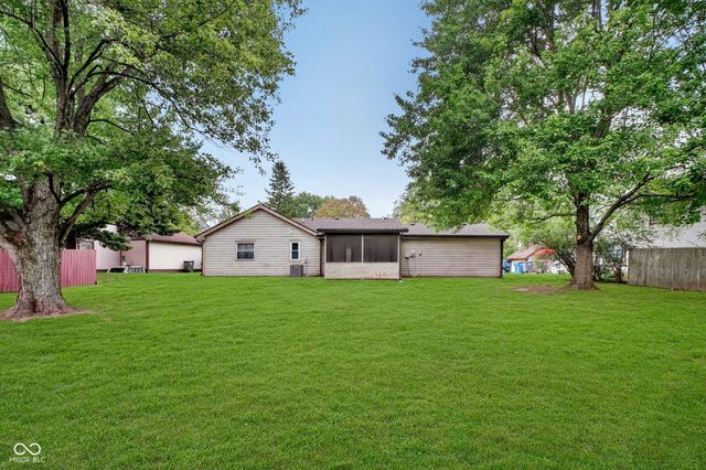 1627 Countryside Lane, Indianapolis, IN 46231