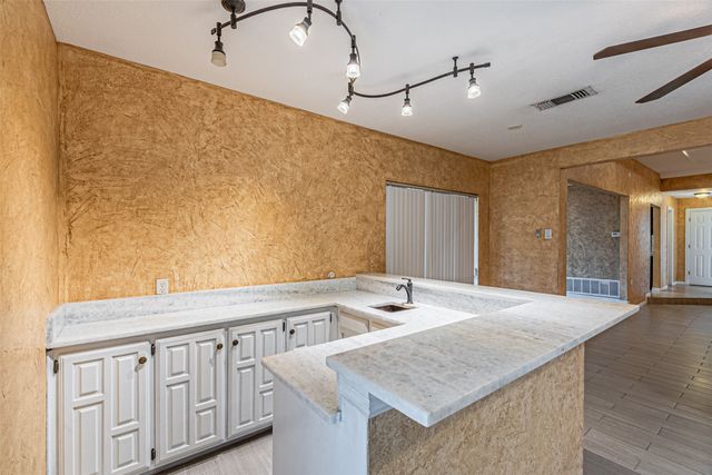 8808 Sylvan Court, Fort Worth, TX 76120