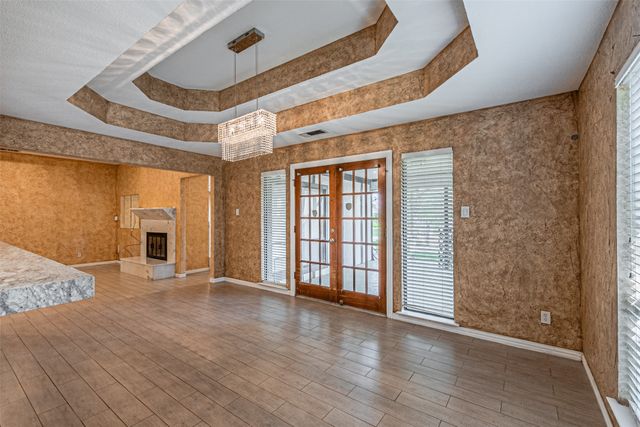 8808 Sylvan Court, Fort Worth, TX 76120