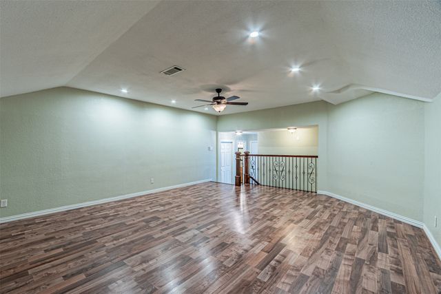 8808 Sylvan Court, Fort Worth, TX 76120