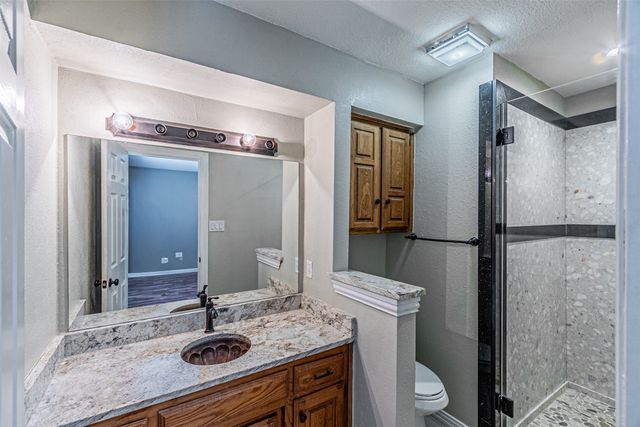 8808 Sylvan Court, Fort Worth, TX 76120