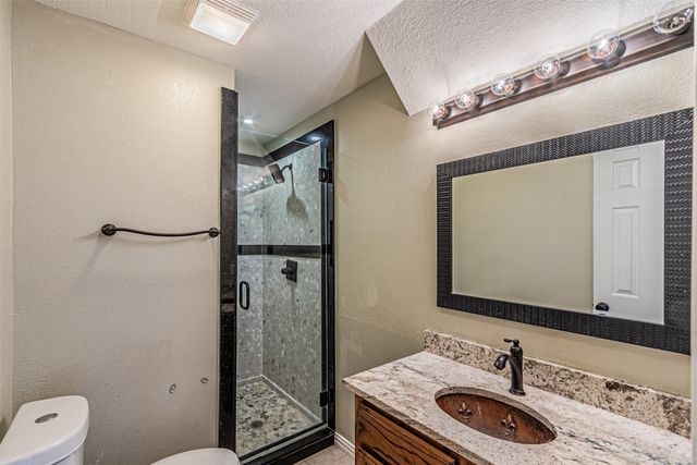 8808 Sylvan Court, Fort Worth, TX 76120