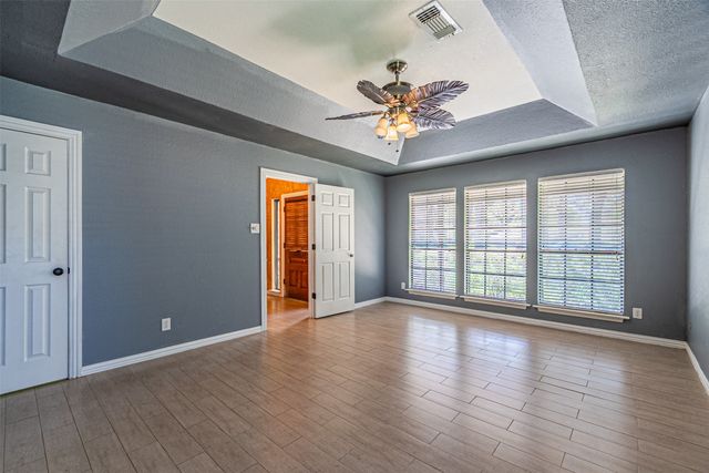 8808 Sylvan Court, Fort Worth, TX 76120