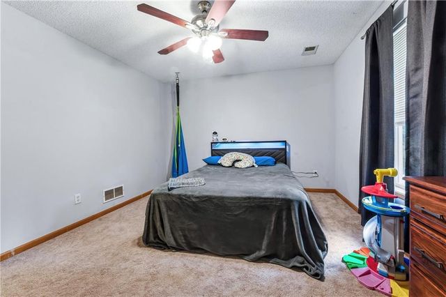 1409 Russell Road, Pleasant Hill, MO 64080