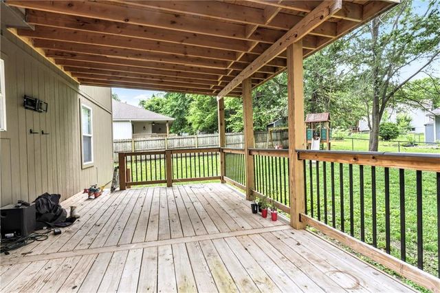 1409 Russell Road, Pleasant Hill, MO 64080