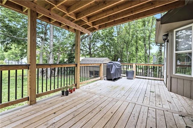 1409 Russell Road, Pleasant Hill, MO 64080