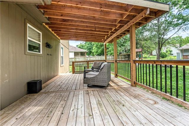 1409 Russell Road, Pleasant Hill, MO 64080