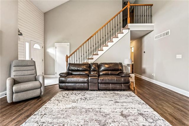 1409 Russell Road, Pleasant Hill, MO 64080