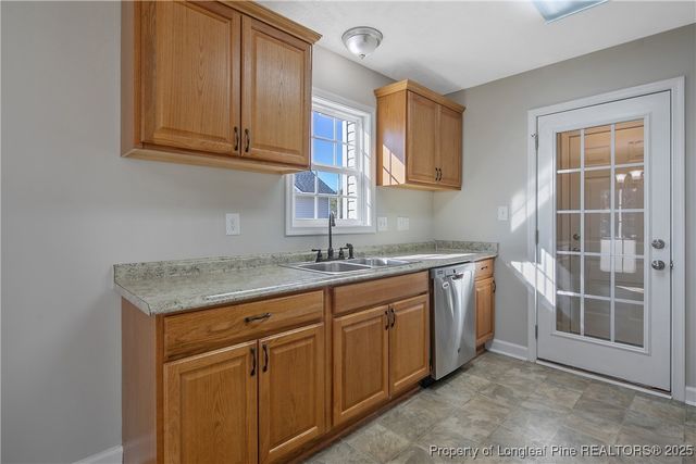 130 Sanford Court, Raeford, NC 28376