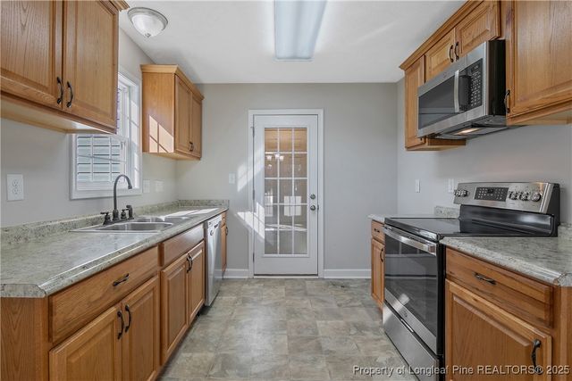 130 Sanford Court, Raeford, NC 28376