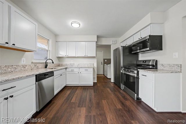 35665 Thames Street, Westland, MI 48186