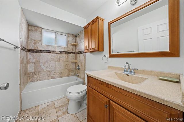 35665 Thames Street, Westland, MI 48186