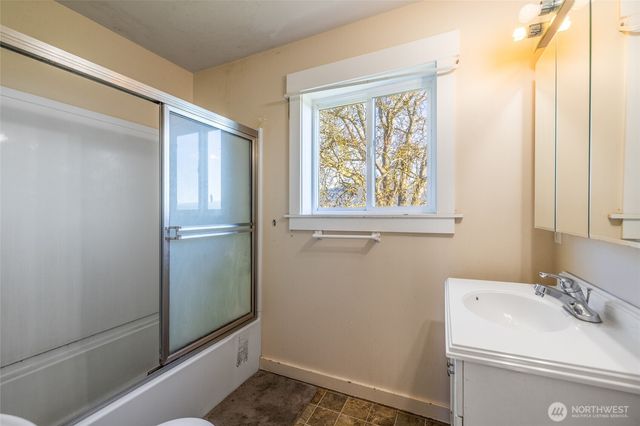 19653 Cedardale Road, Mount Vernon, WA 98274