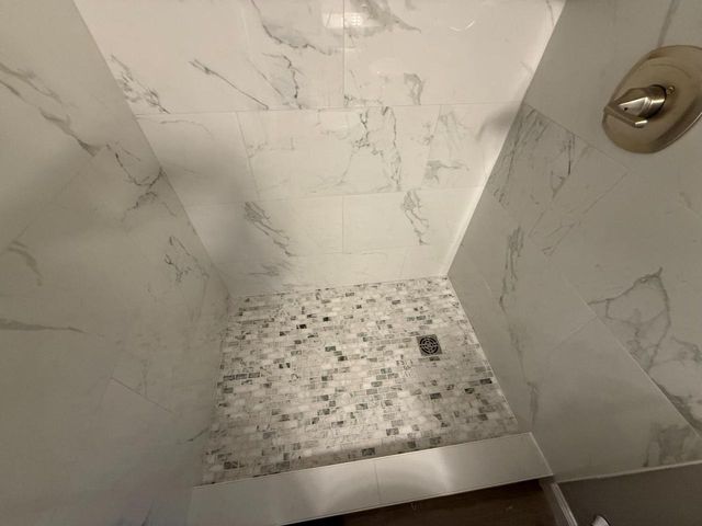 1620 E RANDALL AVENUE, Appleton, WI 54911