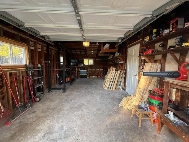 1620 E RANDALL AVENUE, Appleton, WI 54911