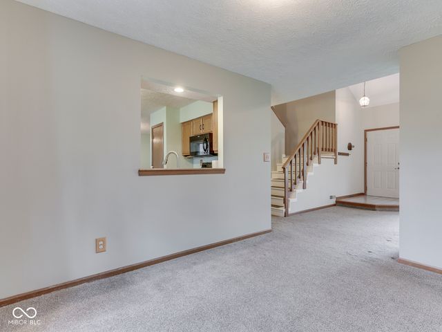 8160 Bold Forbes Court, Indianapolis, IN 46217