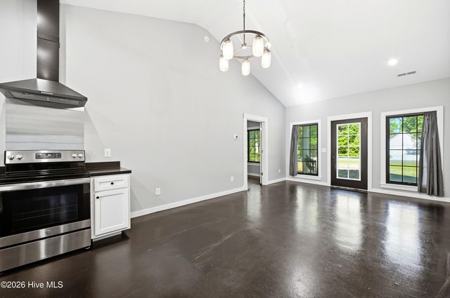 13 Creekstone Lane, Castle Hayne, NC 28429