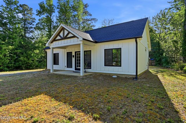 13 Creekstone Lane, Castle Hayne, NC 28429