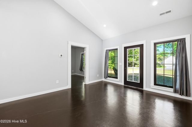 13 Creekstone Lane, Castle Hayne, NC 28429