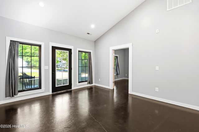 13 Creekstone Lane, Castle Hayne, NC 28429
