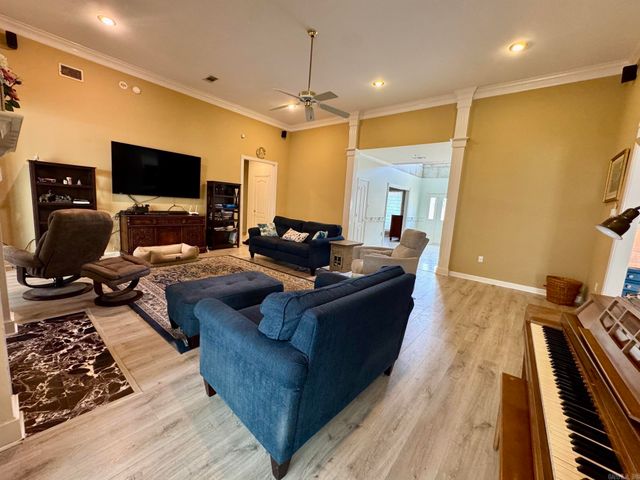 1501 dogwood Trail, Conway, AR 72032