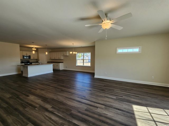 5292 Old Forest Dr., Loris, SC 29569