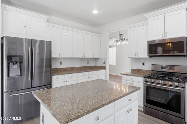 12175 W CHASE Lane, Avondale, AZ 85323