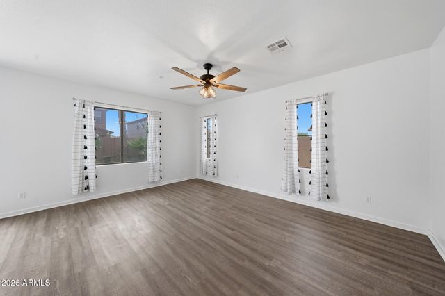 12175 W CHASE Lane, Avondale, AZ 85323