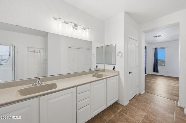 12175 W CHASE Lane, Avondale, AZ 85323