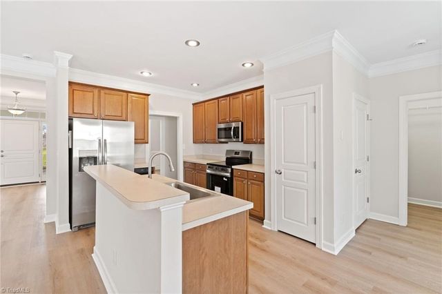 281 Old Towne Drive, Advance, NC 27006