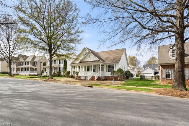 281 Old Towne Drive, Advance, NC 27006