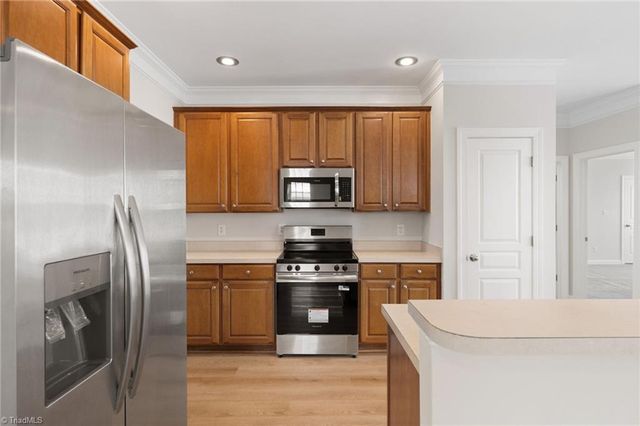 281 Old Towne Drive, Advance, NC 27006