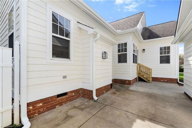 281 Old Towne Drive, Advance, NC 27006