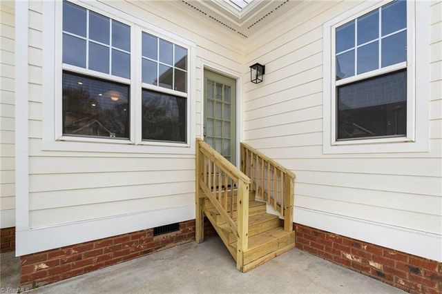 281 Old Towne Drive, Advance, NC 27006