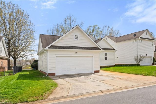 281 Old Towne Drive, Advance, NC 27006