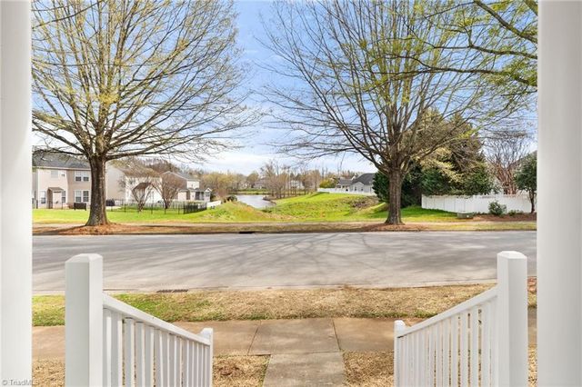 281 Old Towne Drive, Advance, NC 27006