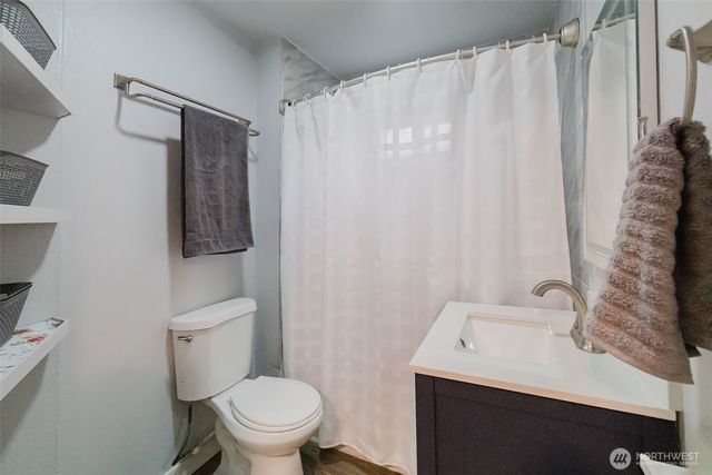 2805 NE Bowen Street, Bremerton, WA 98310