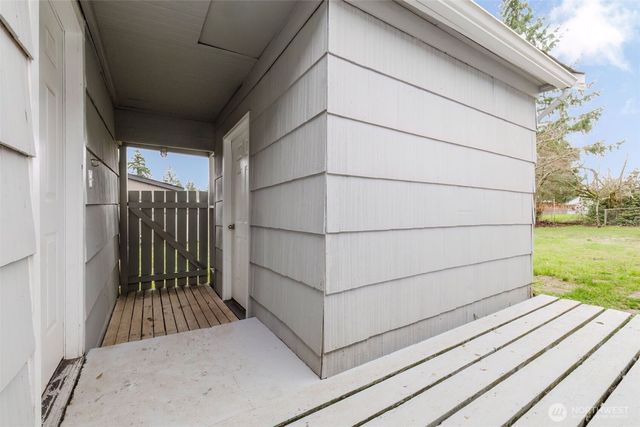 2805 NE Bowen Street, Bremerton, WA 98310