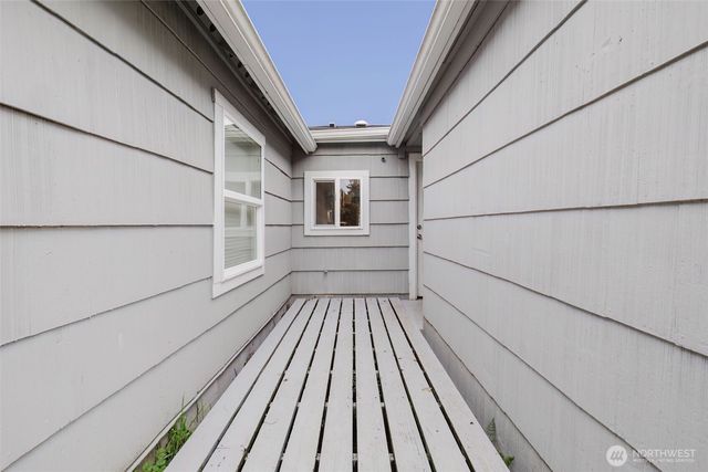 2805 NE Bowen Street, Bremerton, WA 98310